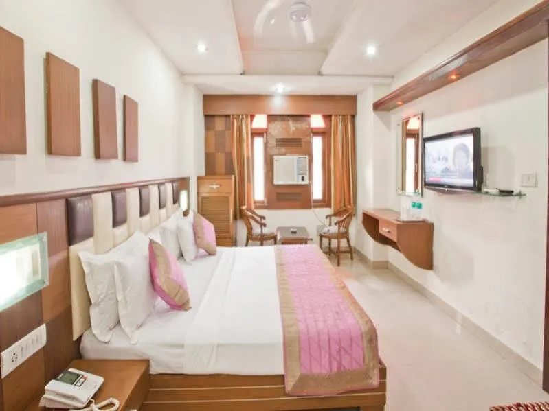 Hotel Sarthak Palace Near Karol Bagh Metro Station New Delhi India